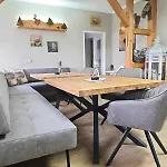 Thueringer Waldbaude * טמבאך-דיטהרץ