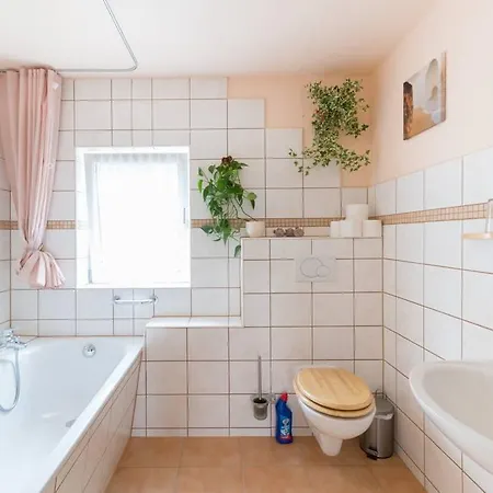 Thueringer Waldbaude * Tambach-Dietharz