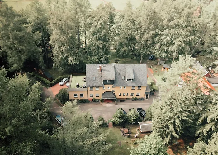 Thueringer Waldbaude * Tambach-Dietharz