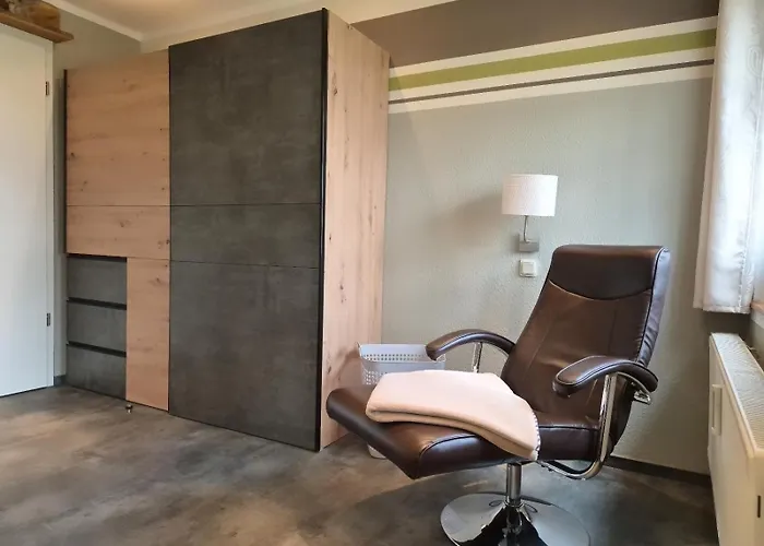 Thueringer Waldbaude * Tambach-Dietharz